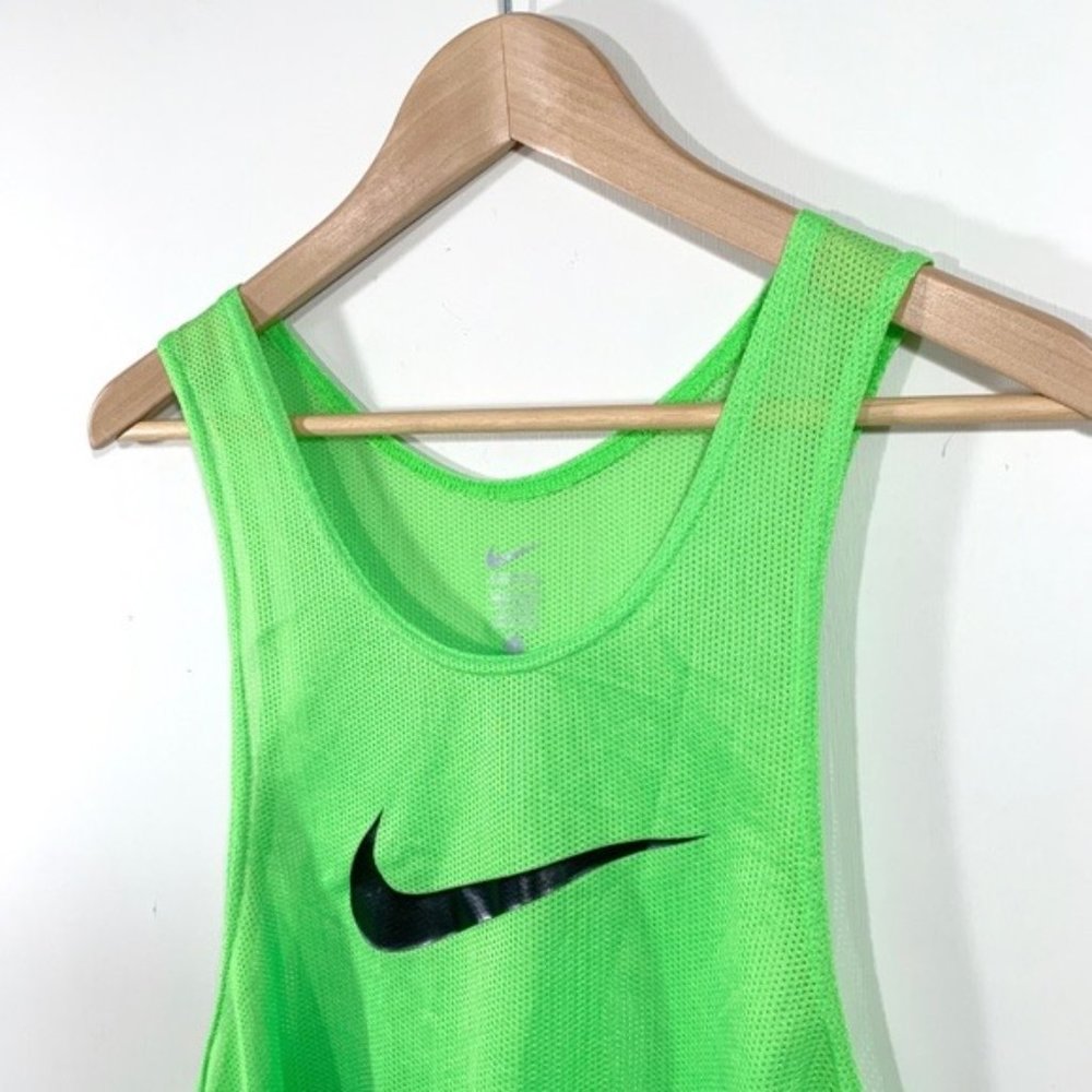 Nike Oversized Cropped Muscle Sheer Mesh Tank Top - Picture 4 of 8